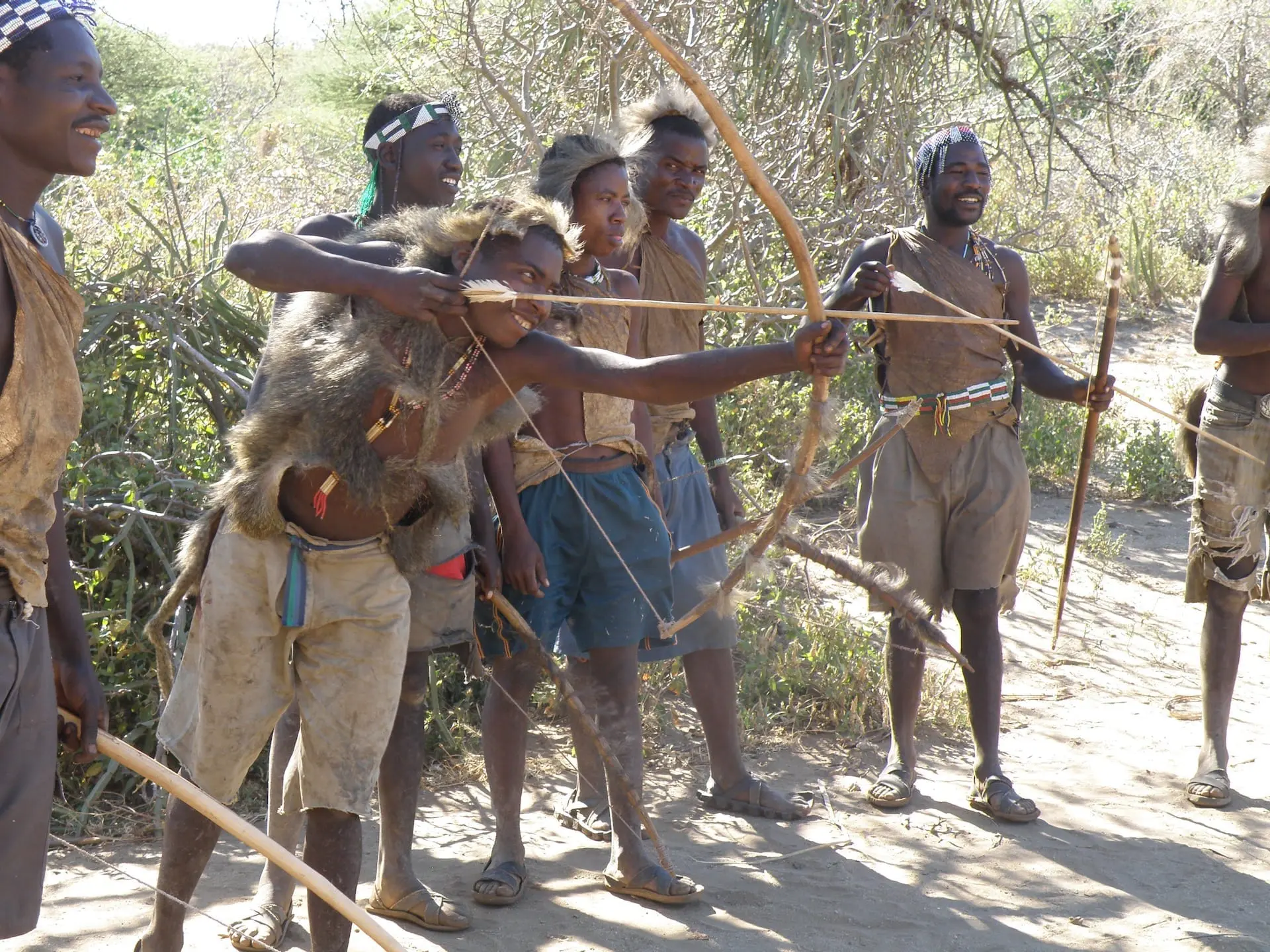 Bezoek Hadzabe stam bij Lake Eyasi